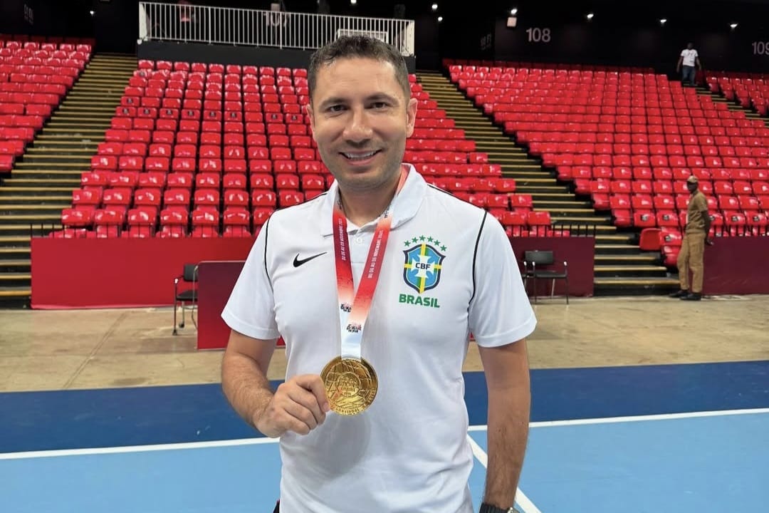 Fisioterapeuta do Jaraguá Futsal conquista título com a Seleção Brasileira