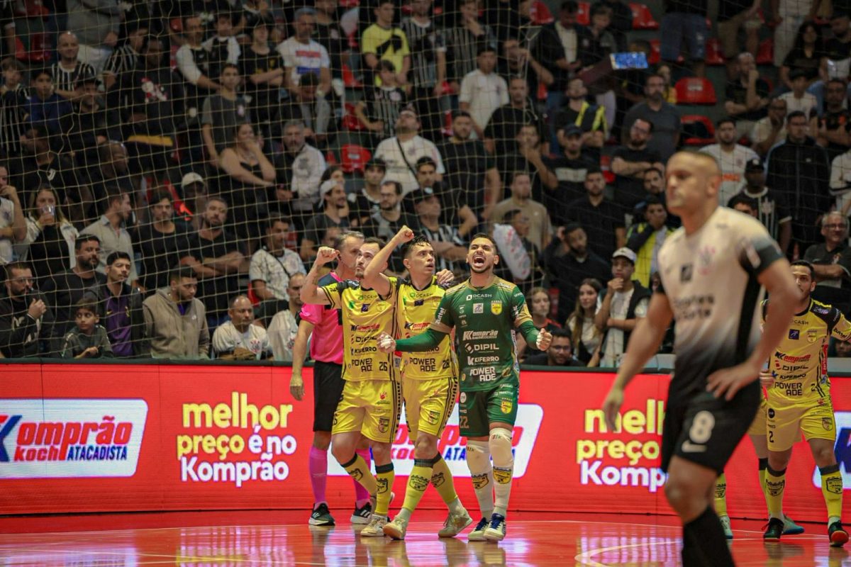 Jaraguá Futsal empata com o Corinthians e decide LNF 2025 neste sábado (13) na Arena; veja os gols