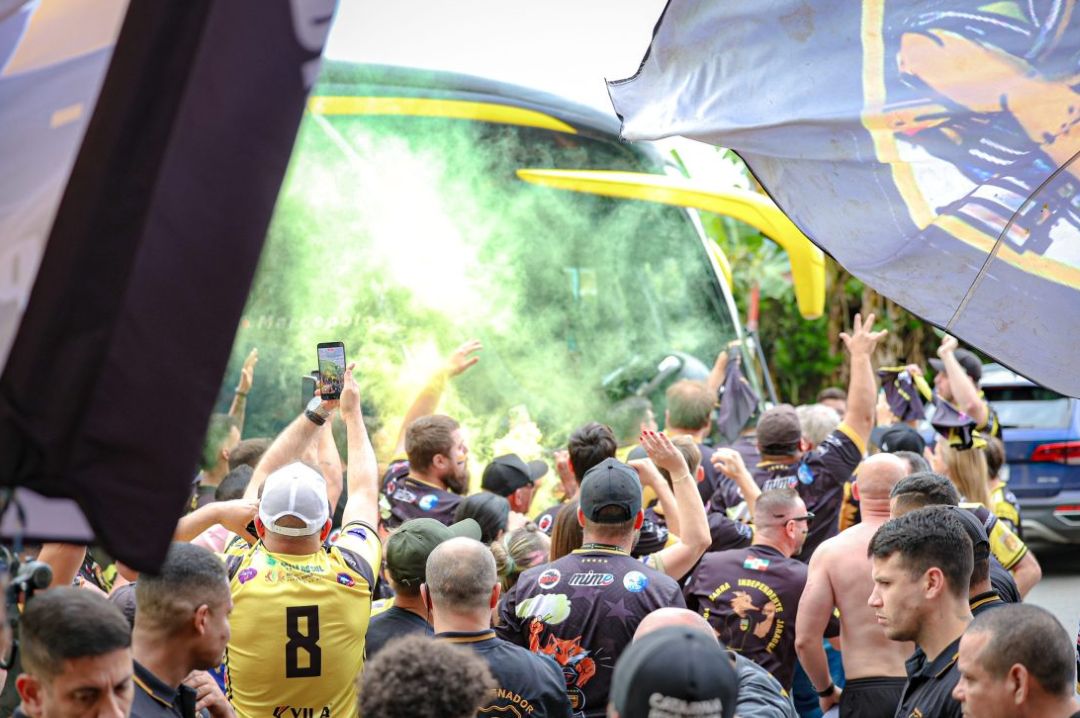 Torcida organizada do Jaraguá Futsal convoca público para recepção histórica neste sábado (13); participe!