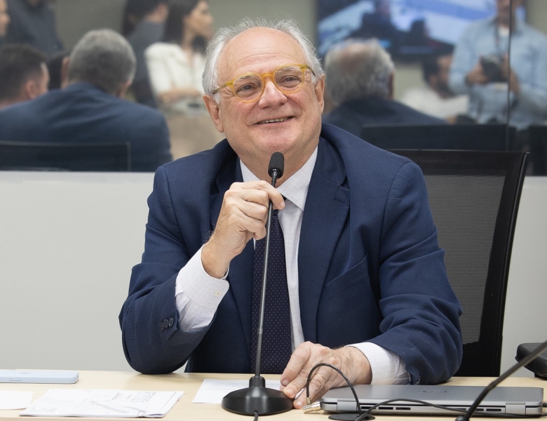 Hospitais, escolas e inclusão: Vicente Caropreso encerra ano com R$ 32 milhões destinados a obras e serviços públicos