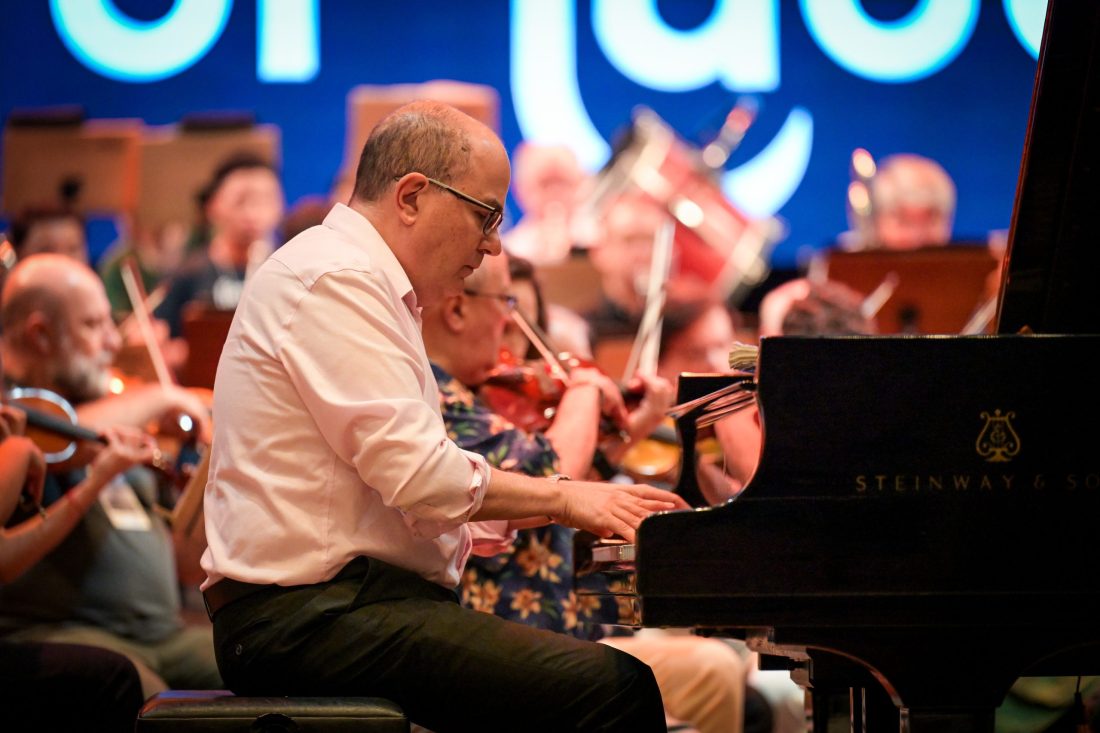 Noite de Gala do Femusc terá harpista russa e orquestra com talentos internacionais nesta quinta (22)