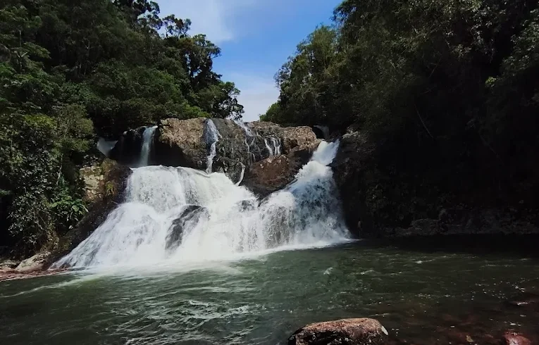 Cansou do calor? Conheça a cachoeira Salto Pilão, refúgio natural para se refrescar em Jaraguá do Sul