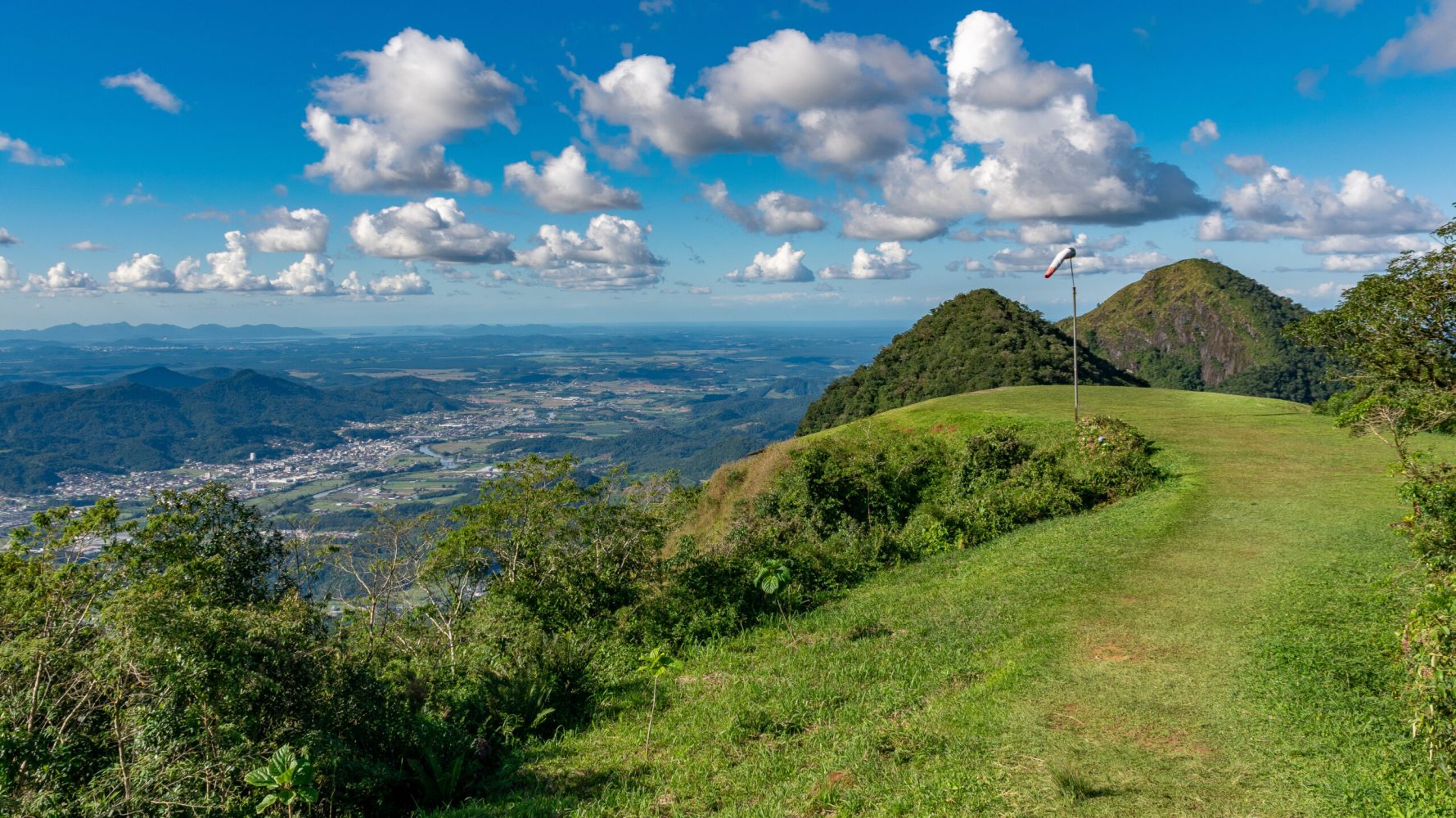 Previsão do tempo em Jaraguá do Sul indica calor e chuva para o fim de semana, confira