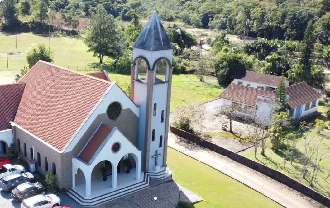 VÍDEO: Acervo histórico com mil imagens resgata formação de bairro de Jaraguá do Sul