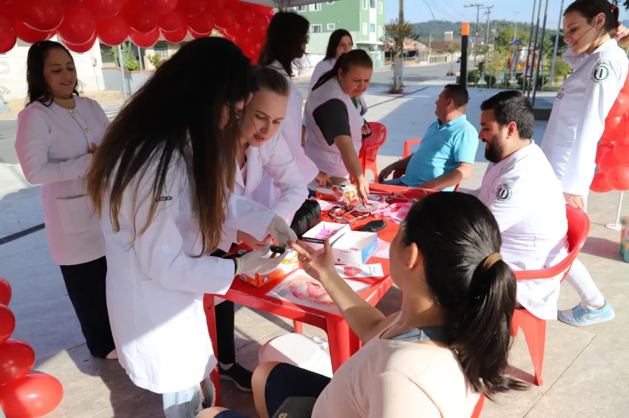 Saúde, autocuidado e música marcam Dia da Mulher em Jaraguá na Via Verde