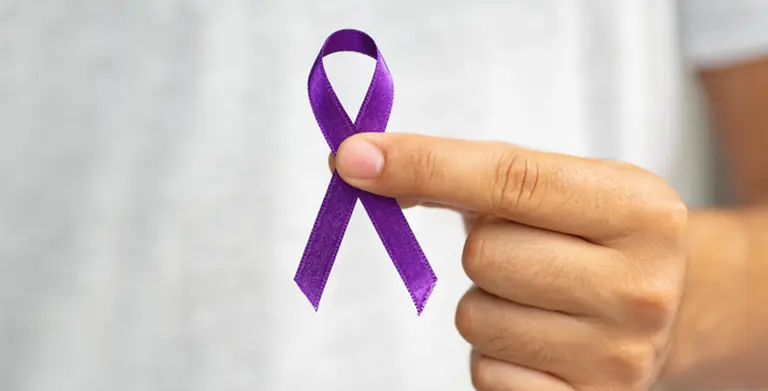 Fevereiro Roxo reforça informação e cuidado com doenças crônicas