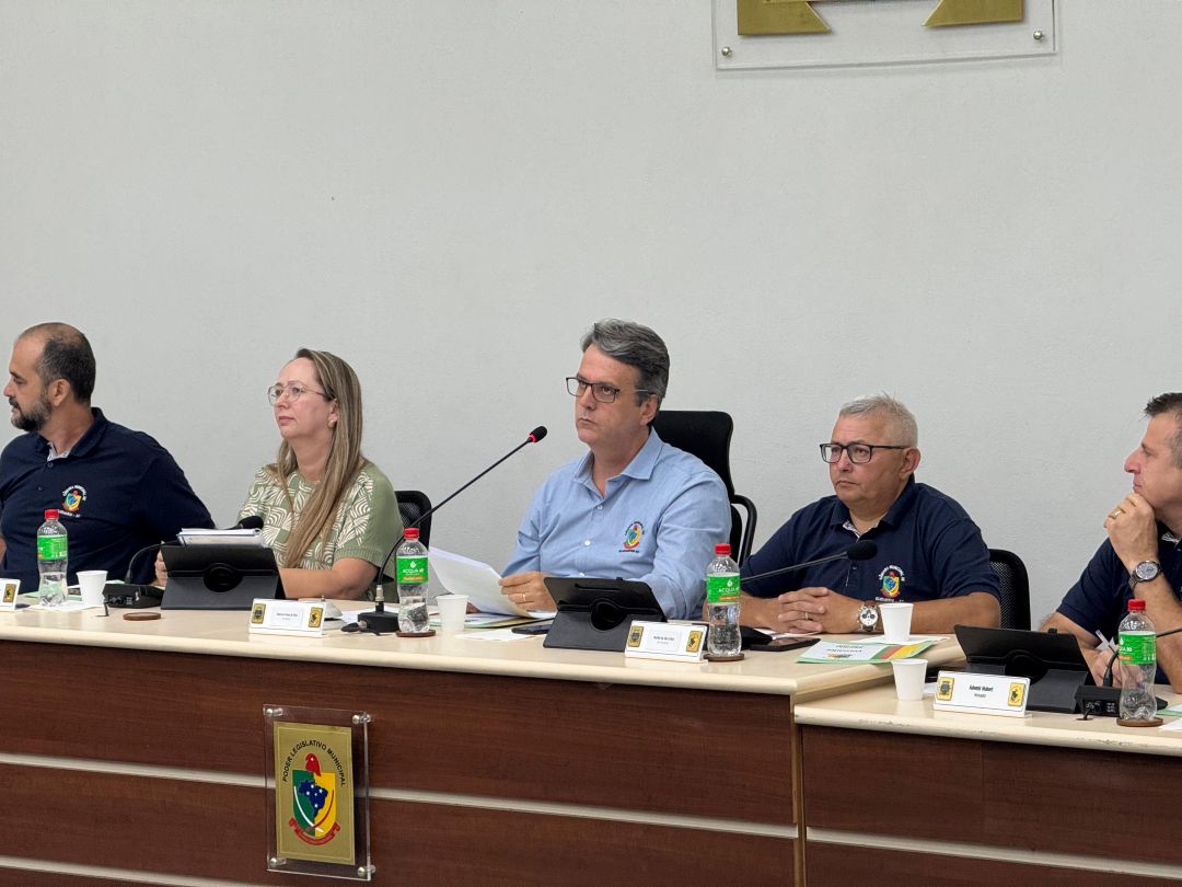 Câmara de Guaramirim retoma os trabalhos com Emerson Flores na presidência