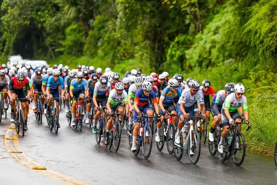 Jaraguaenses sobem ao pódio na 1ª etapa do Estadual de Ciclismo de Estrada
