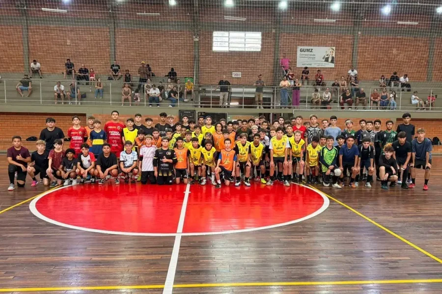 Seletiva gratuita de futsal do CEEJ/Secel reúne 164 jovens