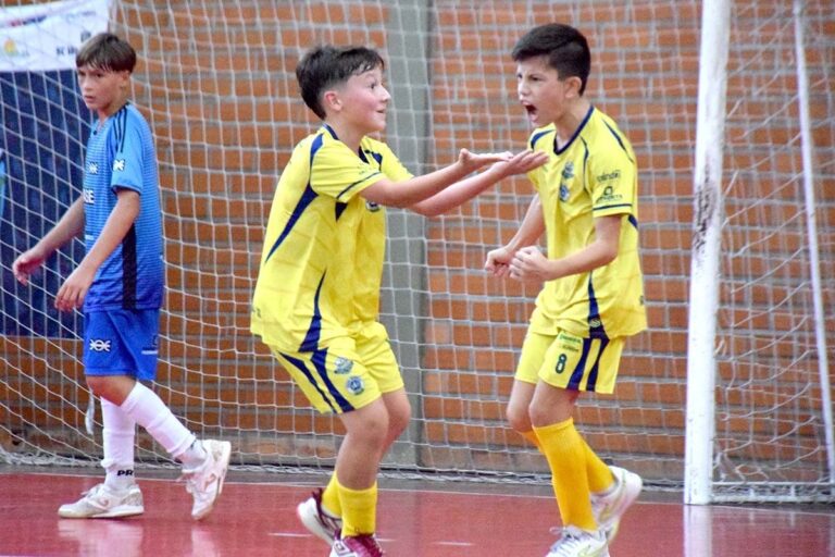 CEEJ Futsal estreia com três vitórias no Catarinense Sub-12