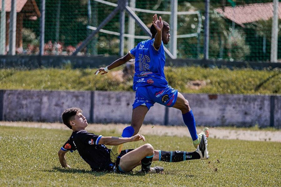“Varzeanão de Jaraguá” começa com chuva de gols e destaque para goleada
