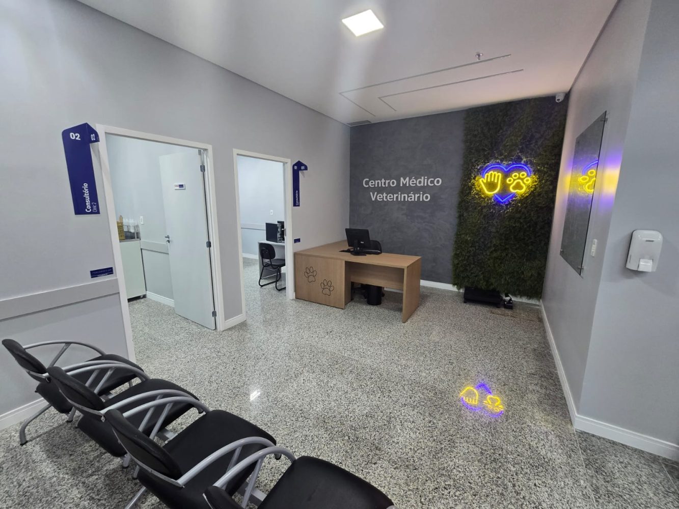 Faculdade de Jaraguá do Sul inaugura clínica veterinária que fará atendimento a custo social