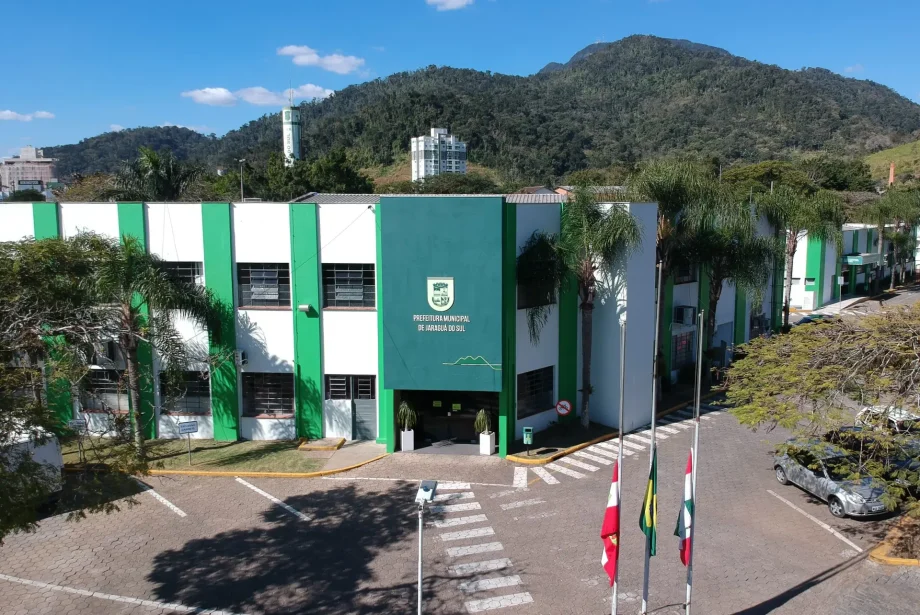 Prefeitura de Jaraguá mantém atendimento normal na segunda (20) na véspera de feriado