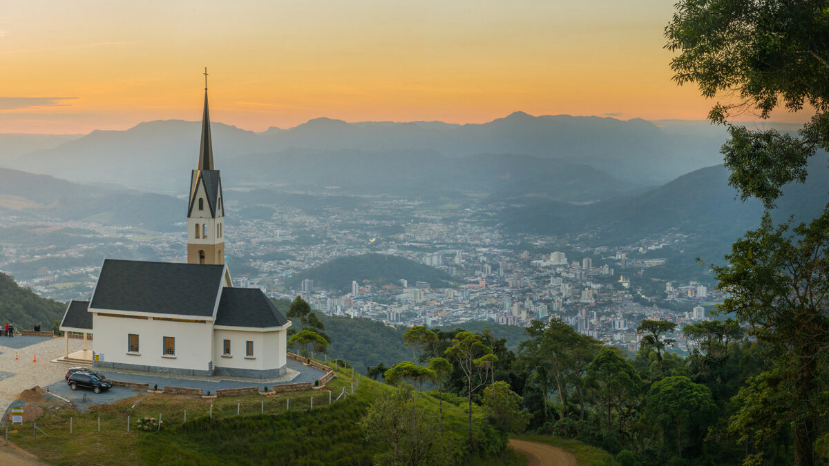 Jaraguá do Sul lidera ranking nacional e é apontada como a cidade mais feliz do Brasil em 2026; veja por quê
