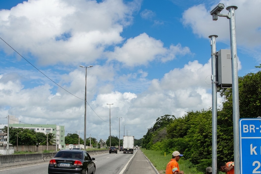 Radares voltam a funcionar na BR-280 em Jaraguá e Corupá; veja onde ficam