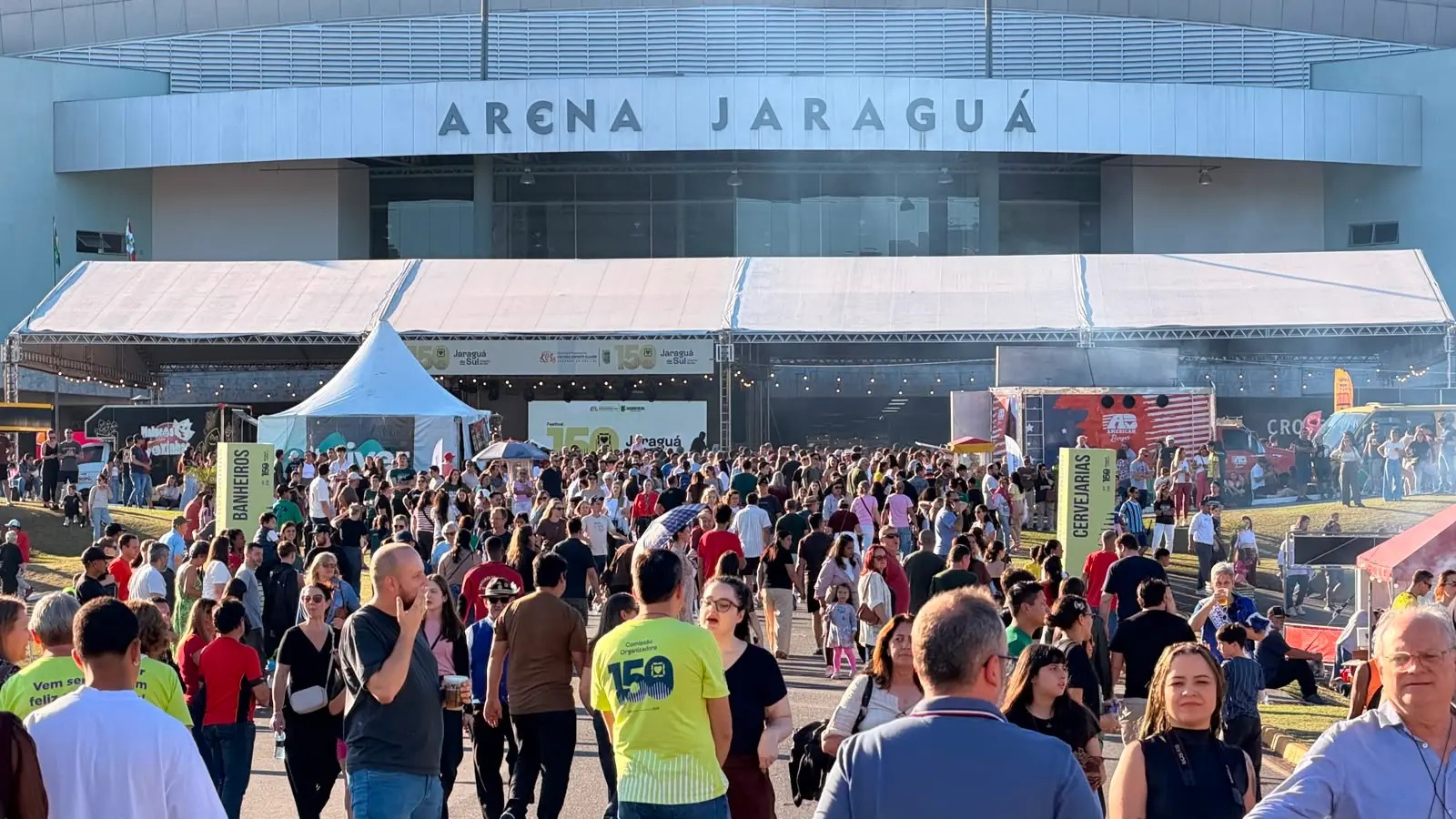 Jaraguá do Sul reúne milhares de pessoas na Arena em festa pelos 150 anos da cidade