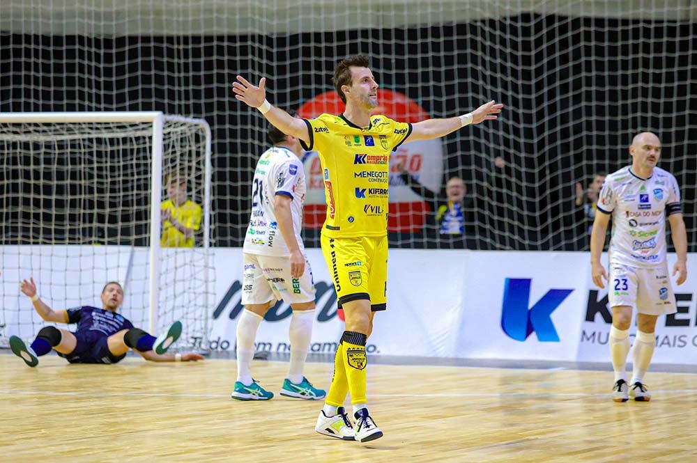 Assista ao vivo: Jaraguá Futsal encara o Floripa nesta sexta (24) pelo Estadual