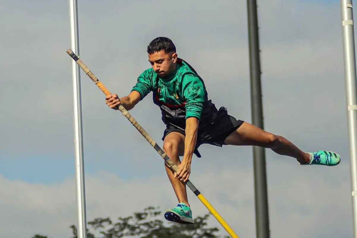 Jaraguá do Sul conquista bronze no Brasileiro Sub-18 de Atletismo com Evandro Osovski no salto com vara