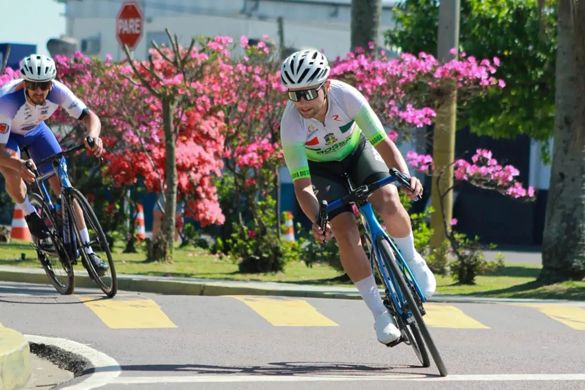 Jaraguá do Sul tem dois campeões na Copa Curitiba de Ciclismo de Estrada; confira quem são!