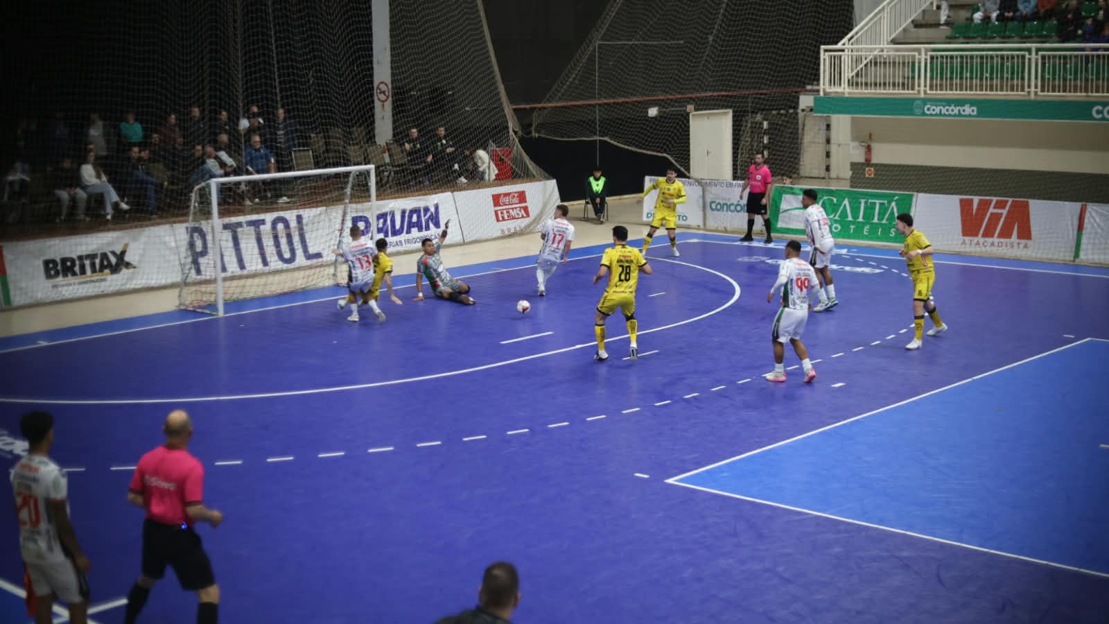 Jaraguá Futsal goleia Concórdia fora de casa e assume vice-liderança do Catarinense; veja os gols
