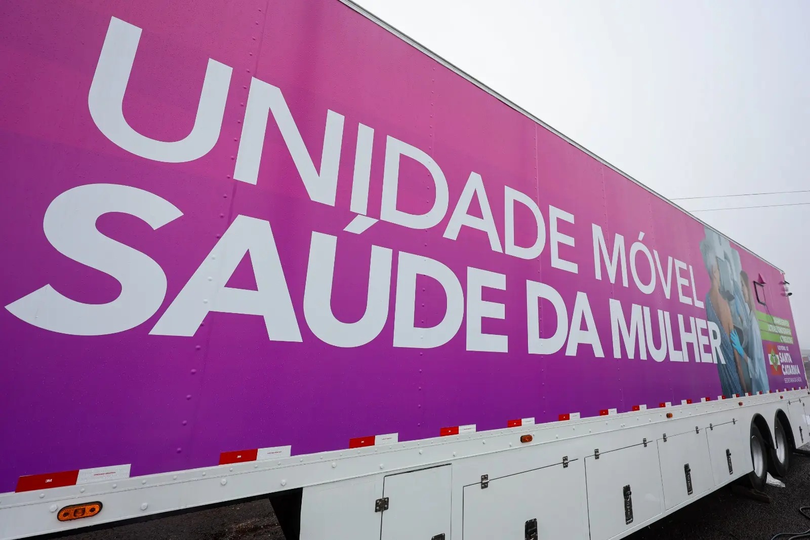 Mais de 1,3 mil mulheres de Jaraguá do Sul farão exames de prevenção ao câncer de mama em unidade móvel