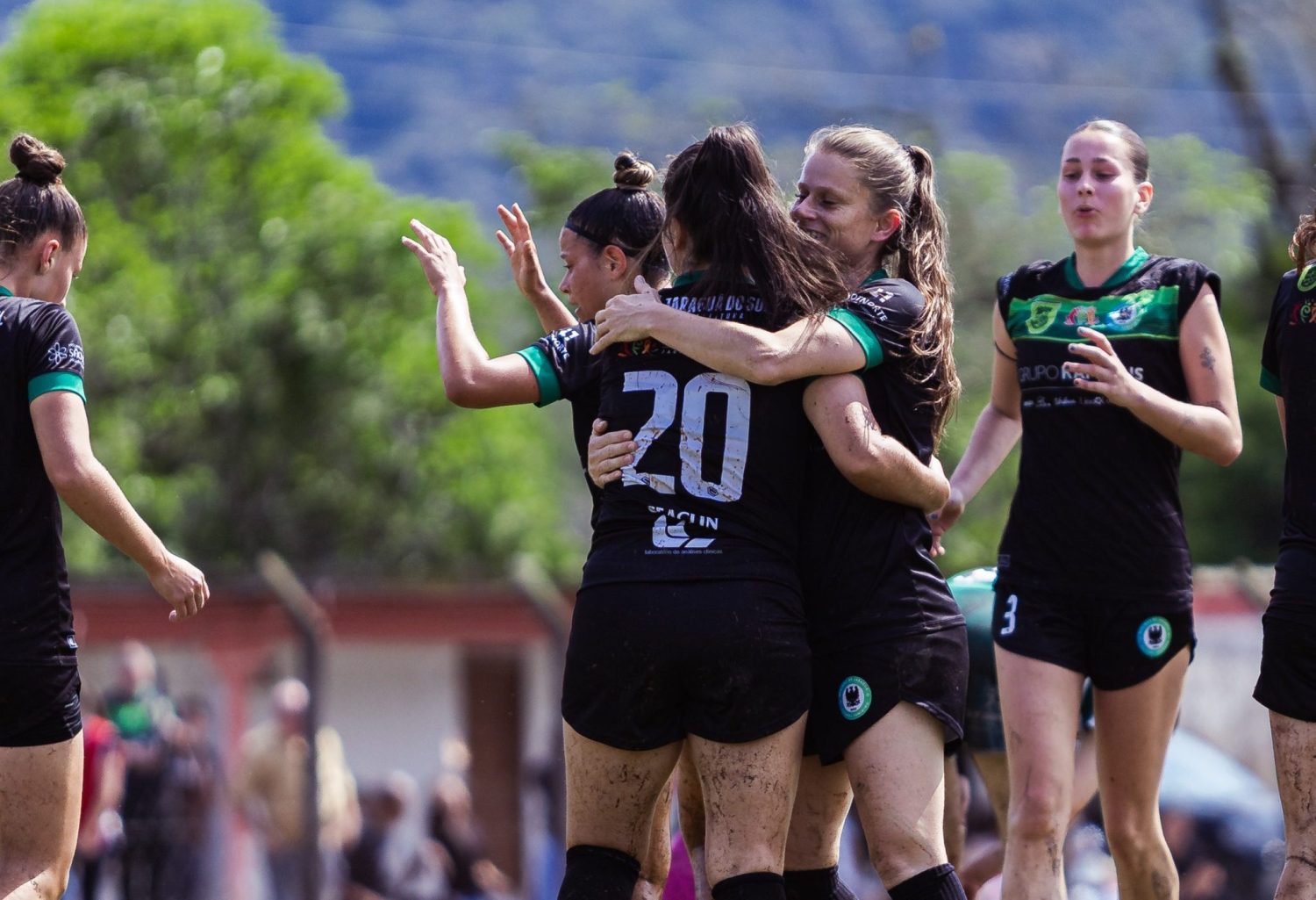 Meninas de Jaraguá: as atletas que estão fazendo história no futebol e futsal feminino jaraguaense