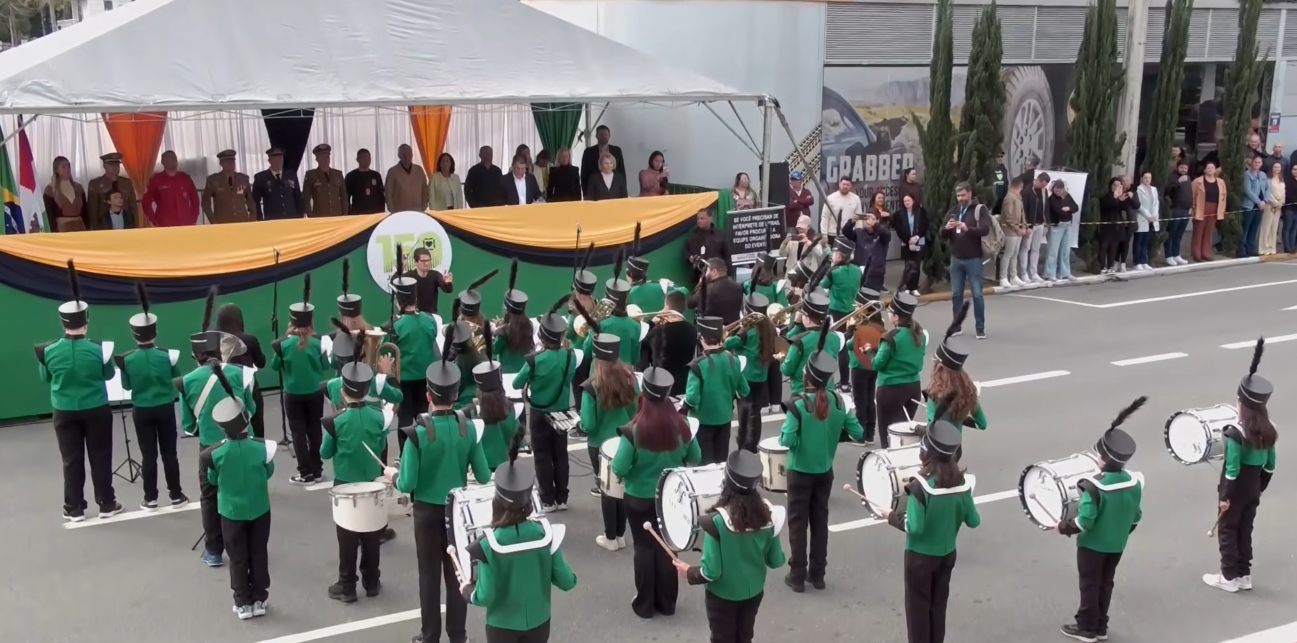 Assista ao vivo: desfile de 7 de Setembro movimenta o Centro de Jaraguá do Sul