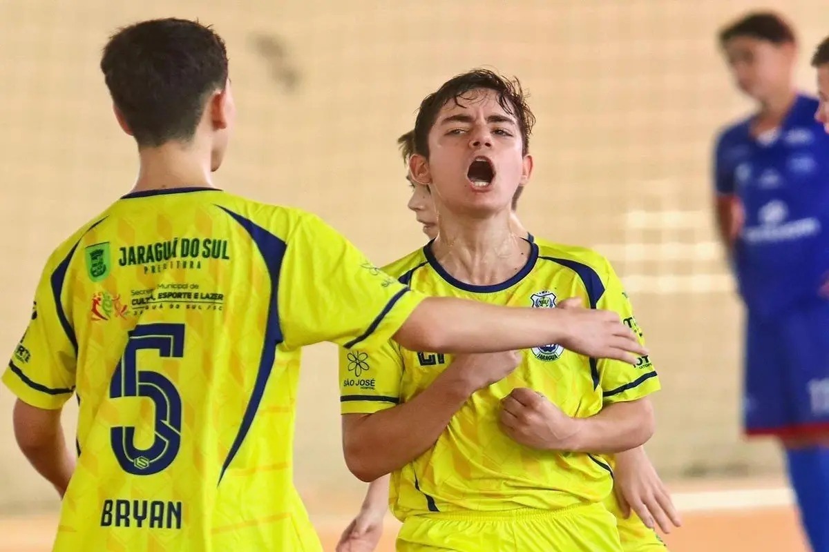 Jaraguá do Sul avança no Estadual de Futsal Sub-14 e chega ao quadrangular final como líder da classificação geral