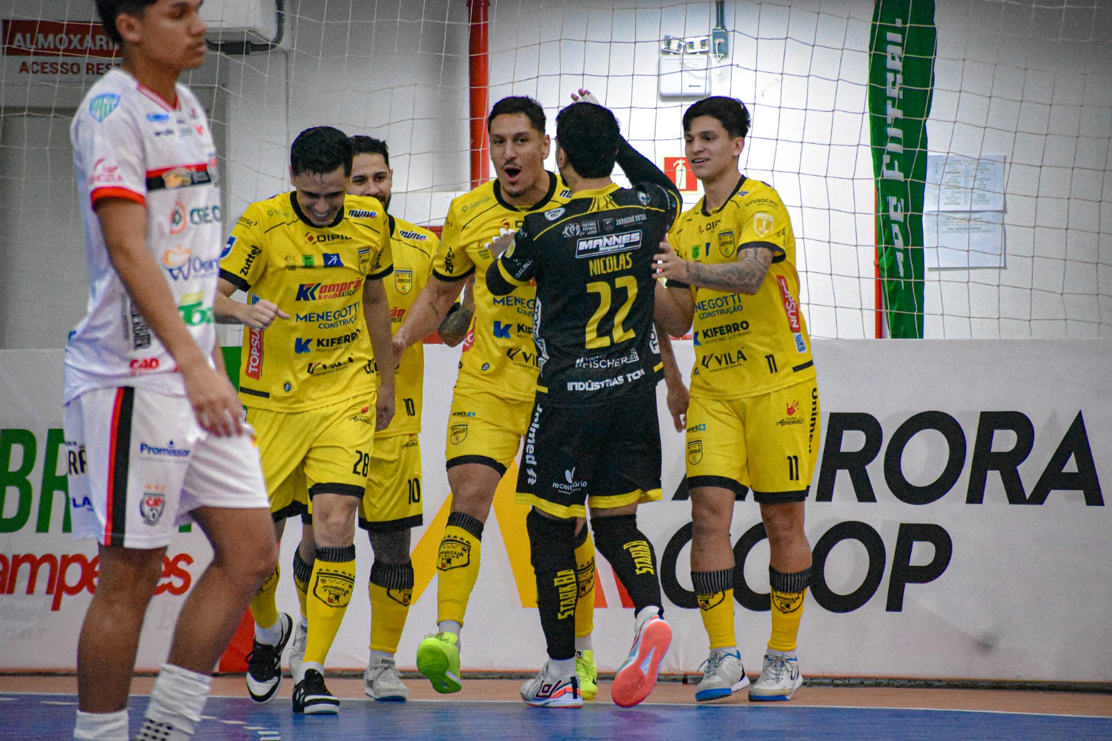 Jaraguá Futsal vence o Guarapuava de virada e avança à semifinal da Copa Sul; veja os gols
