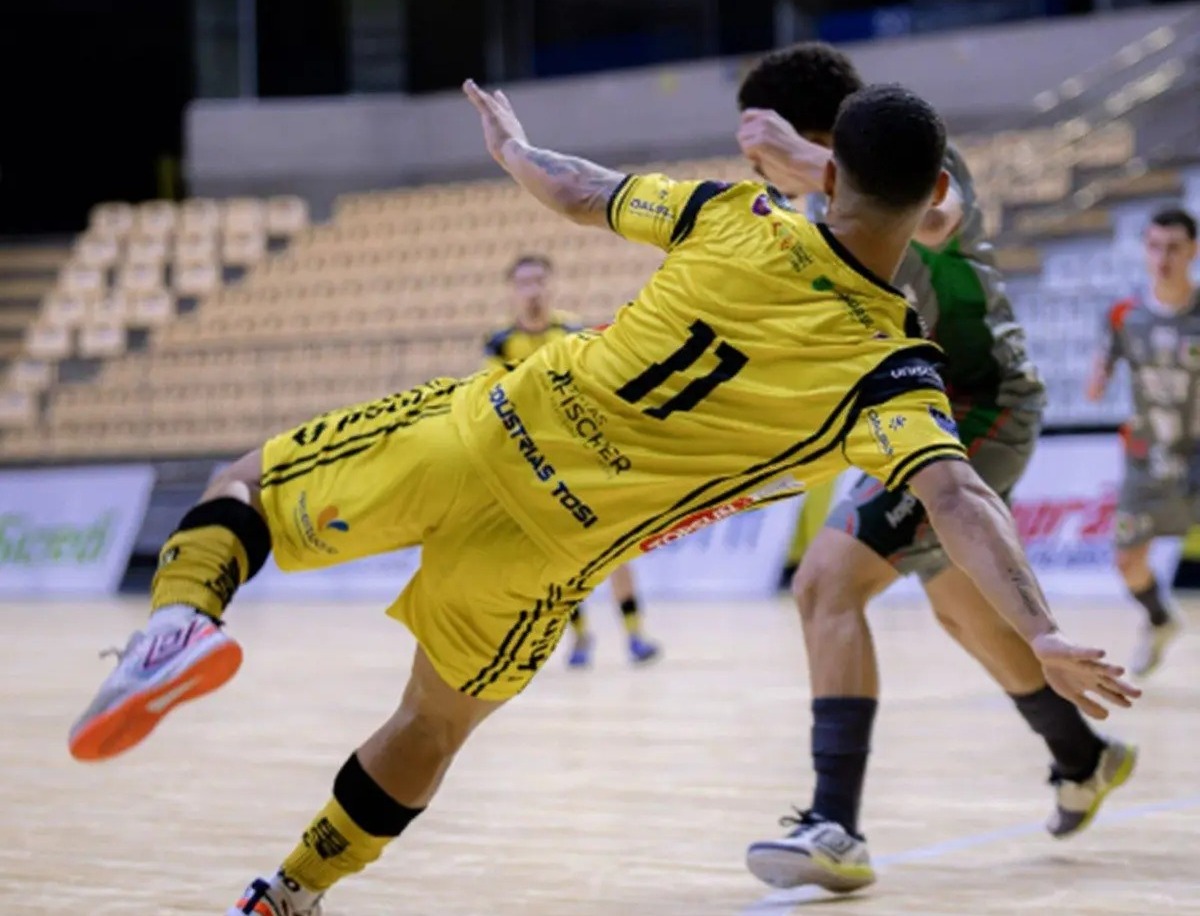 Jaraguá Futsal aplica goleada de 9 a 1 e avança à semifinal do Catarinense Sub-18