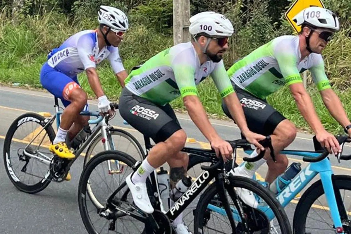 Jaraguá do Sul coloca quatro ciclistas no pódio do Campeonato Catarinense em Campo Alegre