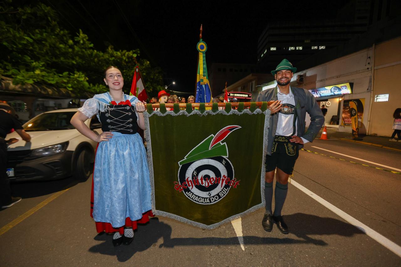 Schützenbaum movimentou o Centro de Jaraguá do Sul na quarta (28); veja as fotos e encontre a sua
