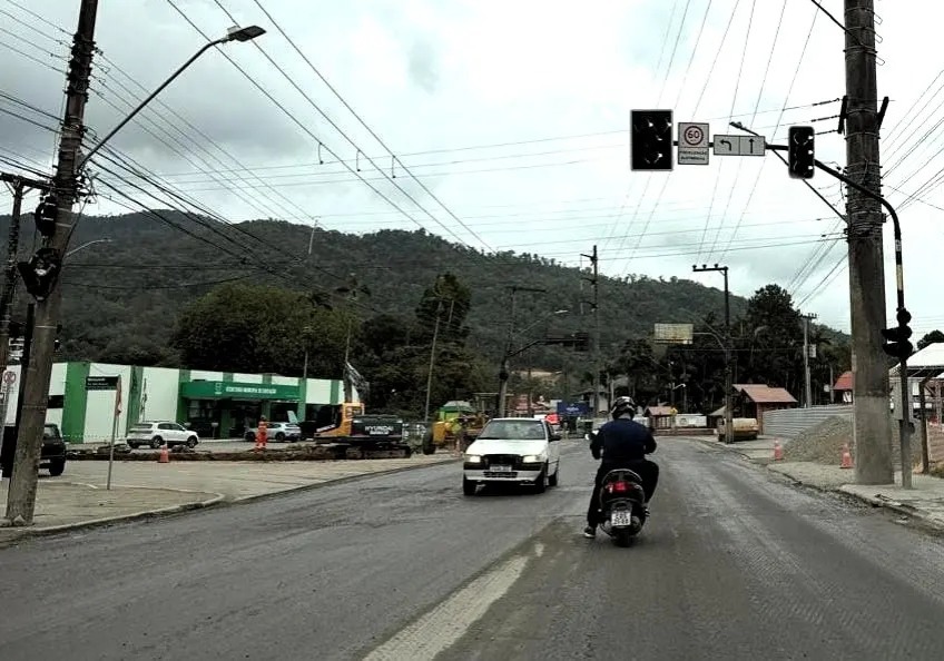 Jaraguá do Sul vai retirar semáforo da Walter Marquardt para implantação de rotatória